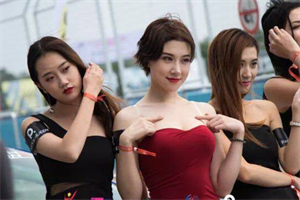 穿越时间的后花园：探寻上海 __ 区的古韵
